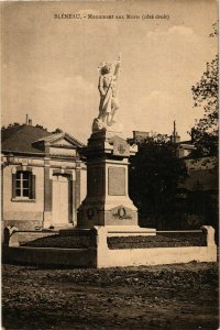 CPA Bleneau - Monument aux Morts - Cote Droit FRANCE (960635)