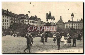 Old Postcard Lyon diabolo game Place Bellecour