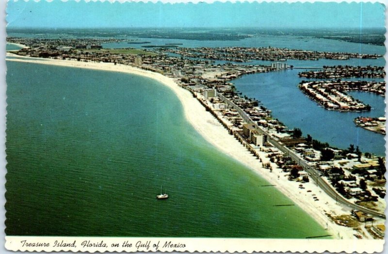 Postcard - Treasure Island, on the Gulf of Mexico - Treasure Island, Florida