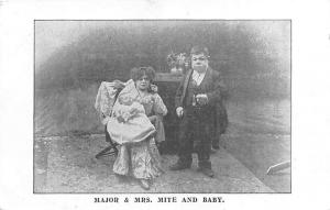 Major and Mrs Mite and Baby Unused 