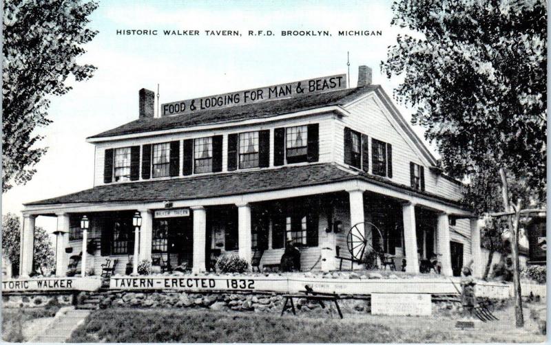 BROOKLYN, MI   Historic WALKER TAVERN  Hewitt ANTIQUES c1930s Roadside  Postcard