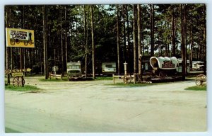 PERRY, Florida FL ~ Roadside TOWN & COUNTRY CAMPER LODGE Campground Postcard