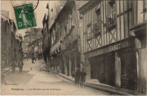 CPA Fougeres Les Porches rue de la Pinterie (1236584) 