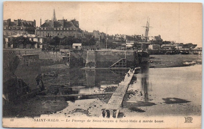 Postcard - The Passage from Saint-Servan to Saint-Malo at low tide - France