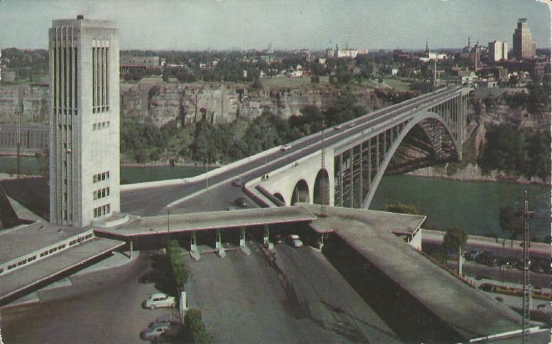 Singing Tower & Rainbow Bridge, Niagara Falls, Canada, unused postcard