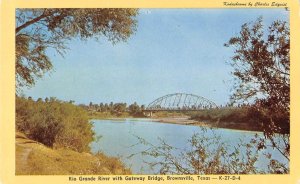 Rio Grande River, Gateway Bridge, Brownsville, Texas c1940s Vintage Postcard