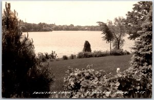 Fountain Lake Albert Lea Minnesota MN Tourist Attraction RPPC Photo Postcard