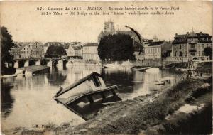 CPA Militaire, Meaux - Bateaux lavoirs coules et le Vieux Pont (278489)