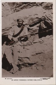 PC PAKISTAN, AN AFRIDI TRIBESMAN, KHYBER, Vintage REAL PHOTO Postcard (b43304)