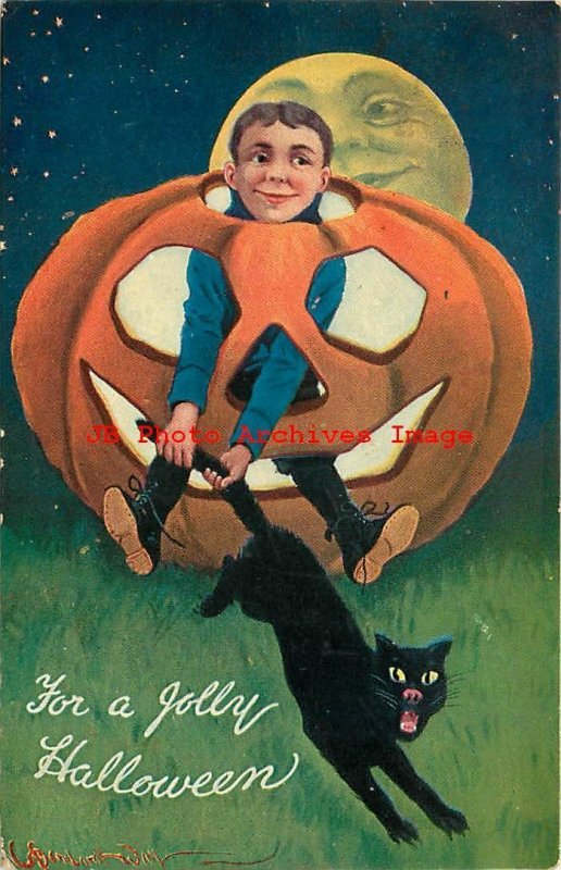 Halloween, Valentine No VAL02-4, Bernhardt Wall,Boy in JOL Grabs Black Cats Tail 