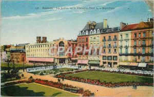 Postcard Old Rennes Gardens on the Vilaine or Place de la Republique