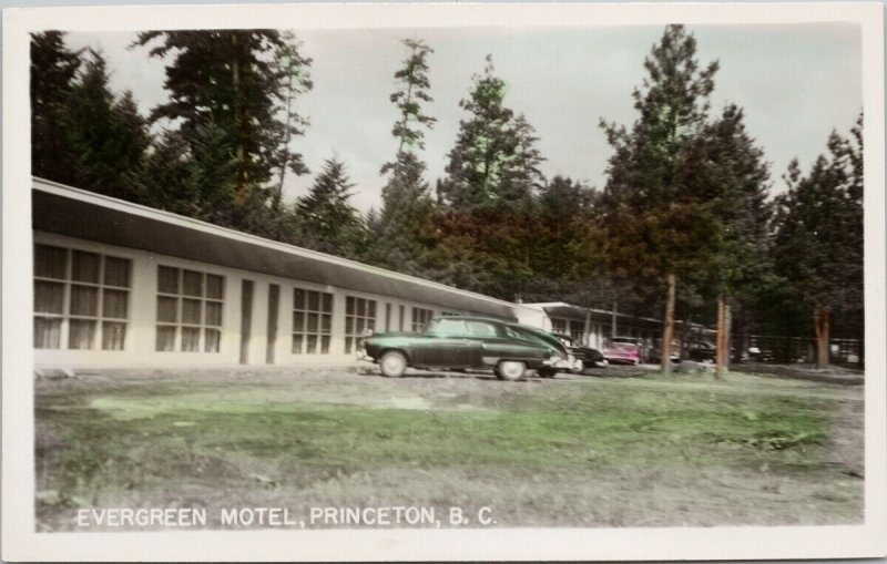 Princeton BC Evergreen Motel Automobiles Unused Gowen Sutton RPPC Postcard G36 