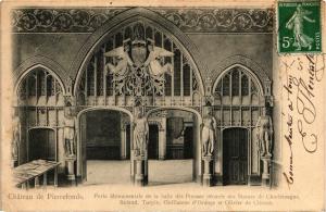 CPA Chateau de PIERREFONDS - Porte Monumentale de la Salle des Prenses (291746)