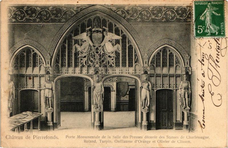 CPA Chateau de PIERREFONDS - Porte Monumentale de la Salle des Prenses (291746)