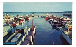 NY - Greenport, Long Island. Mitchell's Marina ca 1960's