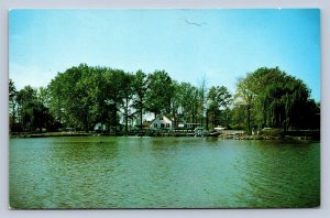 J96/ Lake Loramie Ohio Postcard Chrome Earl's Island Restaurant Boats 365