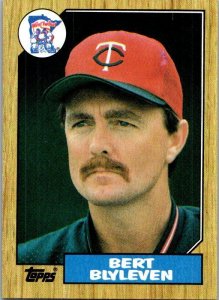 1987 Topps Baseball Card Bert Blyleven Minnesota Twins sk2357