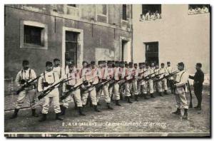 Old Postcard Militaria A Barracks The handling of & # 39armes