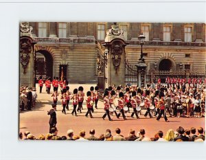 Postcard The Queens Guard Buckingham Palace London England