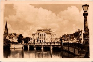 Germany Schwerin Theater Mit Schlossbrucke Vintage RPPC 09.48