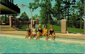 Swimming Pool at Village Inn Kentucky Dam Village Gilbertsville KY Postcard Q66