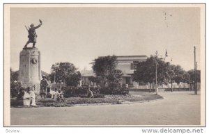 Le rond-point de l'Etoile, DAKAR, Senegal, 10-20s