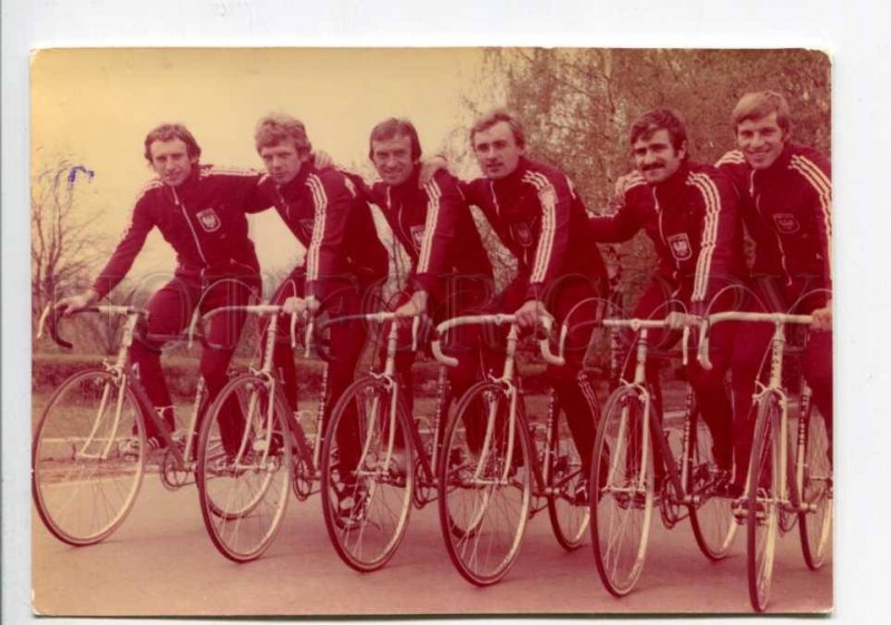 401767 POLAND cycling team 1978 year photo postcard