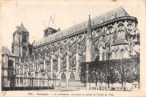 BR71469 bourges la cathedral vue prise du jardin de l hotel de ville   france