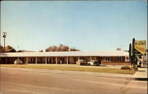 Winnemucca Nevada NV Motel Nevada Cars Station Wagon c1950s-60s Postcard