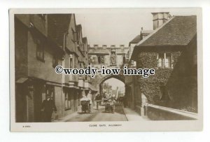 aj0221 - Close Gate , Salisbury , Wiltshire - postcard