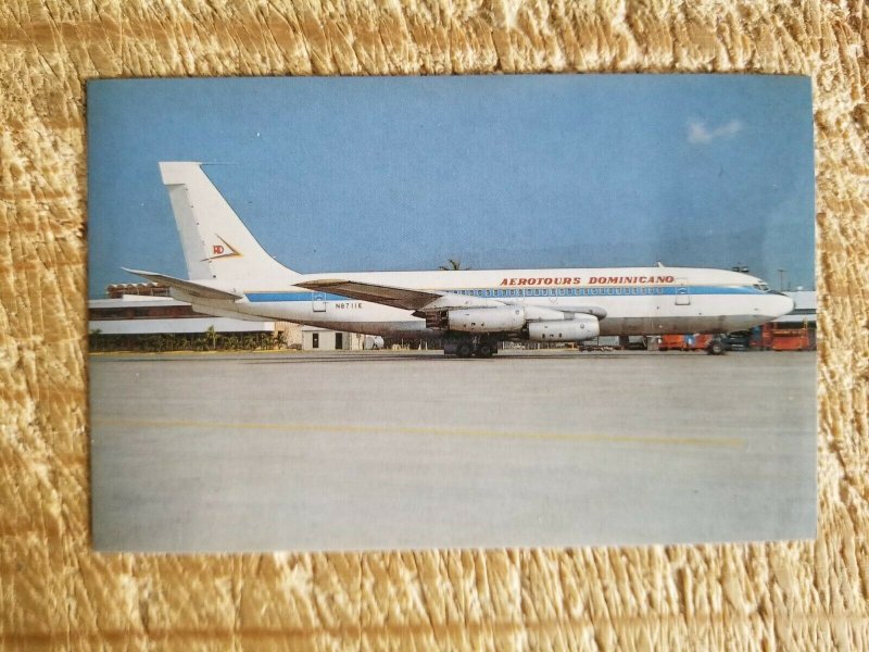 AEROTOURS DOMINICANO BOEING 720-025 IN 1986.VTG AIRCRAFT POSTCARD*P43