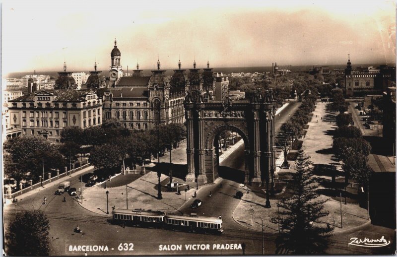 Spain Barcelona Salon Victor Pradera Vintage RPPC C104