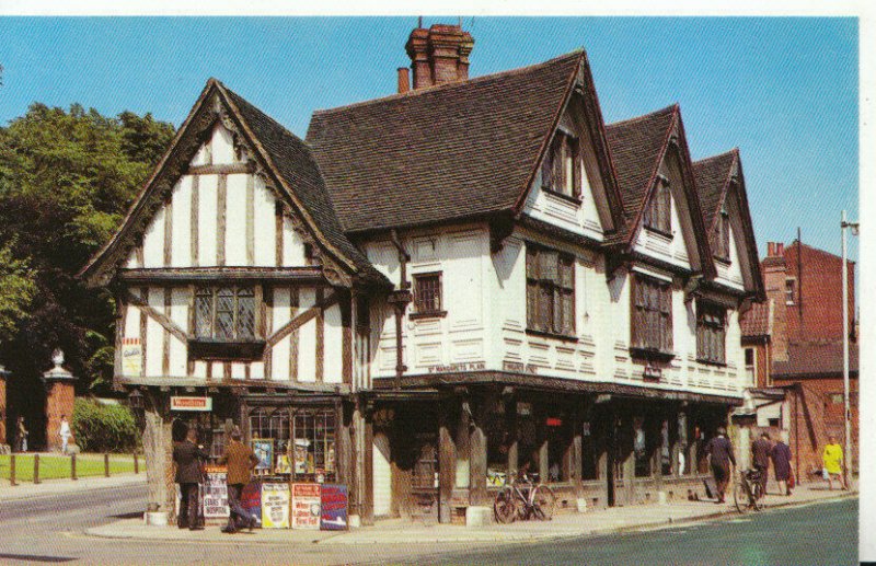 Suffolk Postcard - Tudor Houses - St Margaret's Plain - Ipswich - Ref 20493A