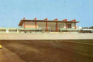RI - Warwick, New Air Terminal Building
