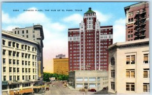 EL PASO, Texas  TX   Street Scene  PIONEER PLAZA  ca 1940s Linen    Postcard