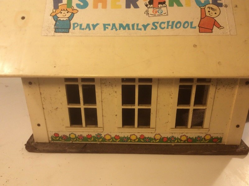 VINTAGE TOY 1971 FISHER PRICE SCHOOL HOUSE