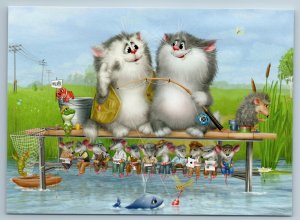 FUNNY CATS on Fishing with Mice HEDGEHOG Comic Humor Fish New Unposted Postcard
