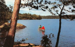 AR, Arkansas  CAMDEN Greetings COUPLE ON LAKE In CANOE  Ouachita County Postcard