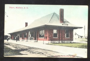 MADISON SOUTH DAKOTA RAILROAD DEPOT TRAIN STATION VINTAGE POSTCARD S.D.