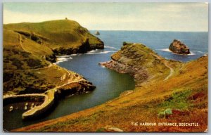 Boscastle Cornwall England 1950s Postcard The Harbour Entrance