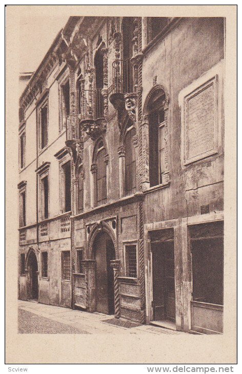 VICENZA, Veneto, Italy; Casa Pigafella, 10-20s