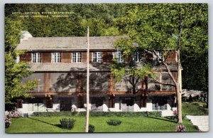 Cassville Missouri~Hotel @ Roaring River State Park~Vintage Linen Postcard