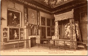 Vtg Hampton Court Palace William III's Bedroom Queen Charlotte Bedstead Postcard