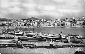 BR7330 Banyuls sur Mer Vue generale et la Rade ship bateaux   france