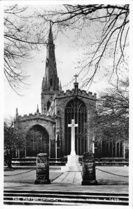 BR70137 the parish church  newark on trent  real photo  uk