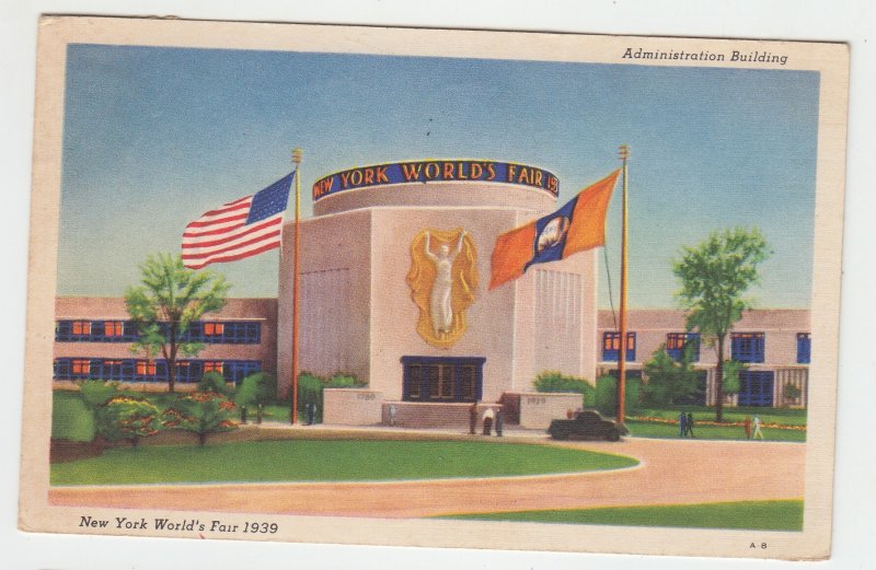 P2255, 1939 postcard new yorks world,s fair with flags etc