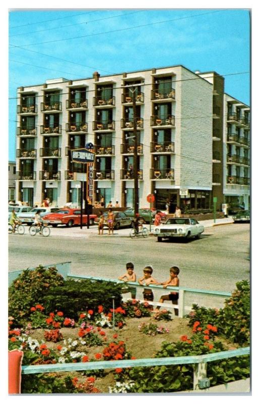 1974 Newport Motel, Wildwood, NJ Postcard 