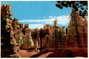 Queen Victoria, Bryce Canyon National Park, Utah, Queen's Garden, Geo Postcard