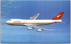 Airplane Qantas Australia VH-E8A Boeing 747B 367-400 Passengers Postcard