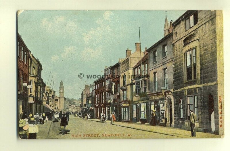 h0268 - High Street , Newport , Isle of Wight - postcard